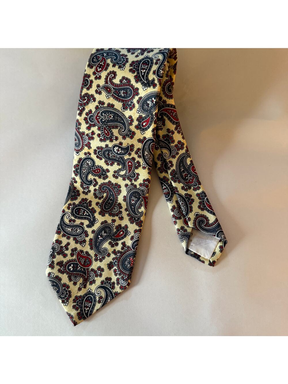 80s Vintage ROBERT TALBOTT Newcastle Ltd. | Butter Yellow Paisley Silk Tie